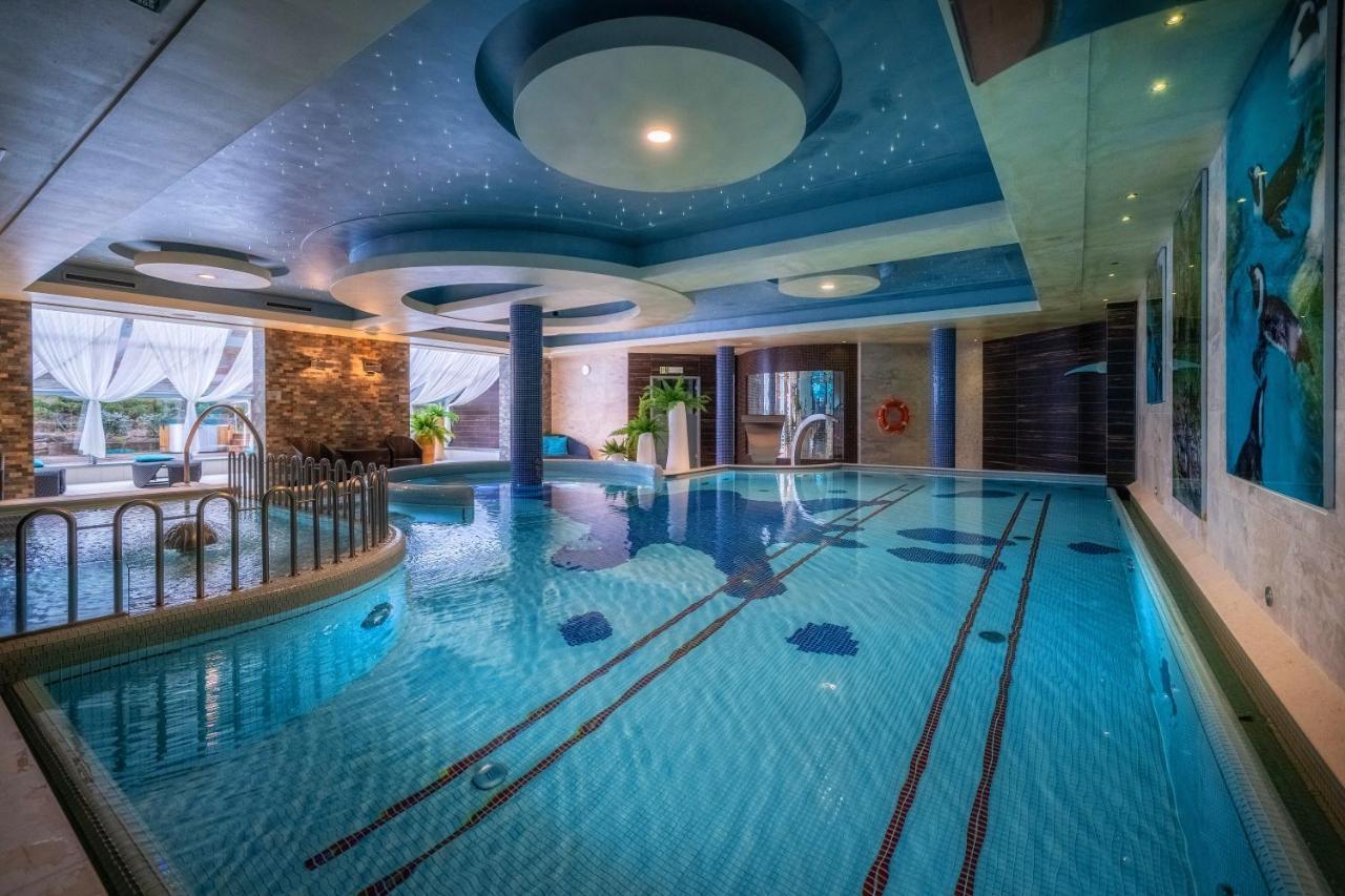 Hotel & Spa Czarny Gron Rzyki Kültér fotó