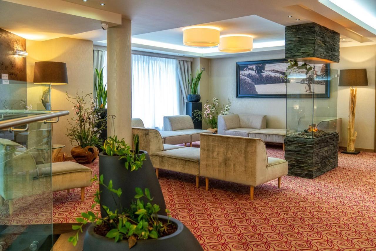 Hotel & Spa Czarny Gron Rzyki Kültér fotó